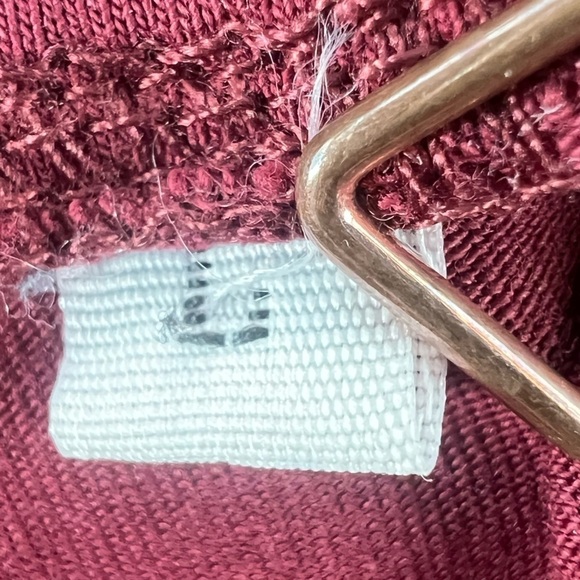 Be Kind Printed Red Short Sleeve Shirts Size Large Women's - Picture 2 of 4